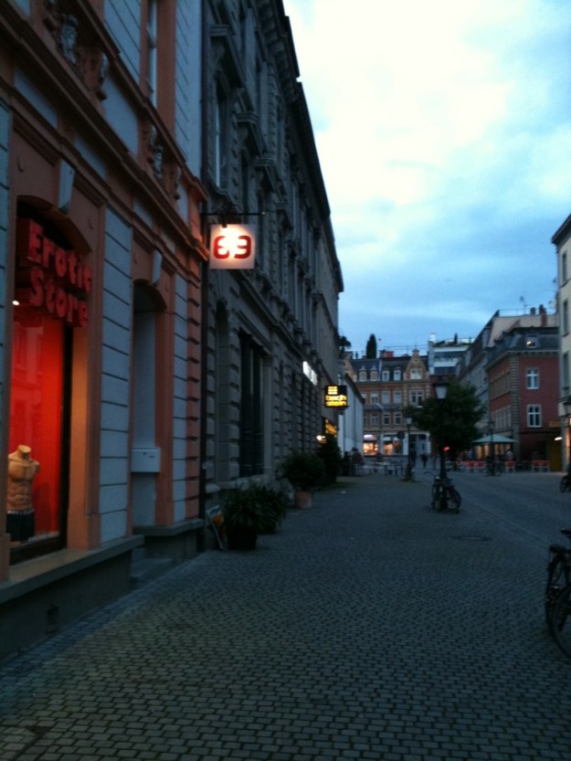 Der Nachbar von Beate Uhse in Konstanz