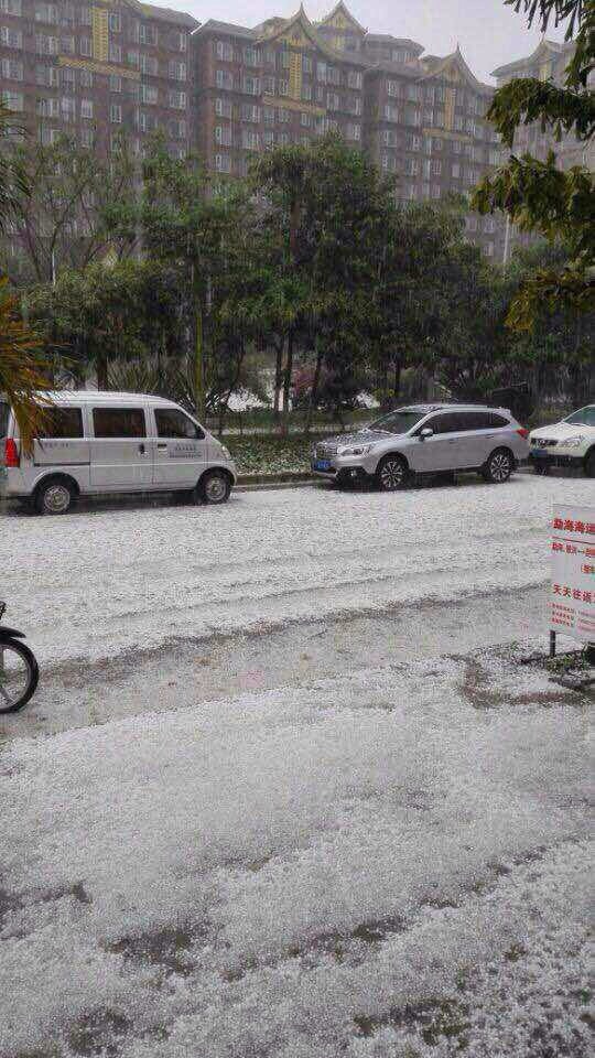 勐海Menghai unter Hagel 勐海Menghai unter Hagel